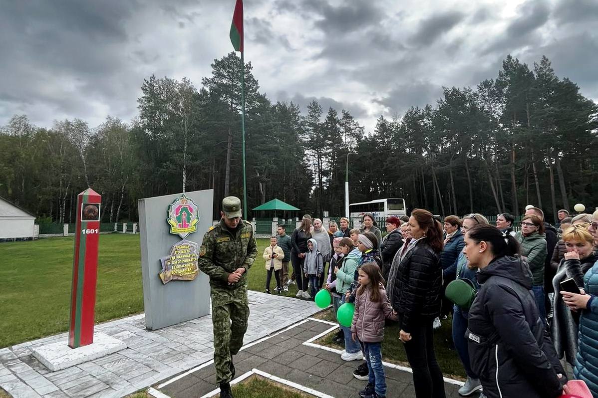 Коллектив Гродненского областного клинического центра «Психиатрия-наркология»  посетил пограничную заставу имени Усова - БЕЛОРУССКИЙ ПРОФЕССИОНАЛЬНЫЙ СОЮЗ  РАБОТНИКОВ ЗДРАВООХРАНЕНИЯ